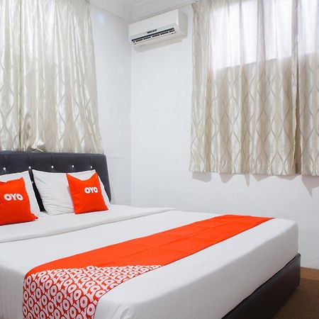 Oyo 90037 The 7 Lodge Tambunan 外观 照片