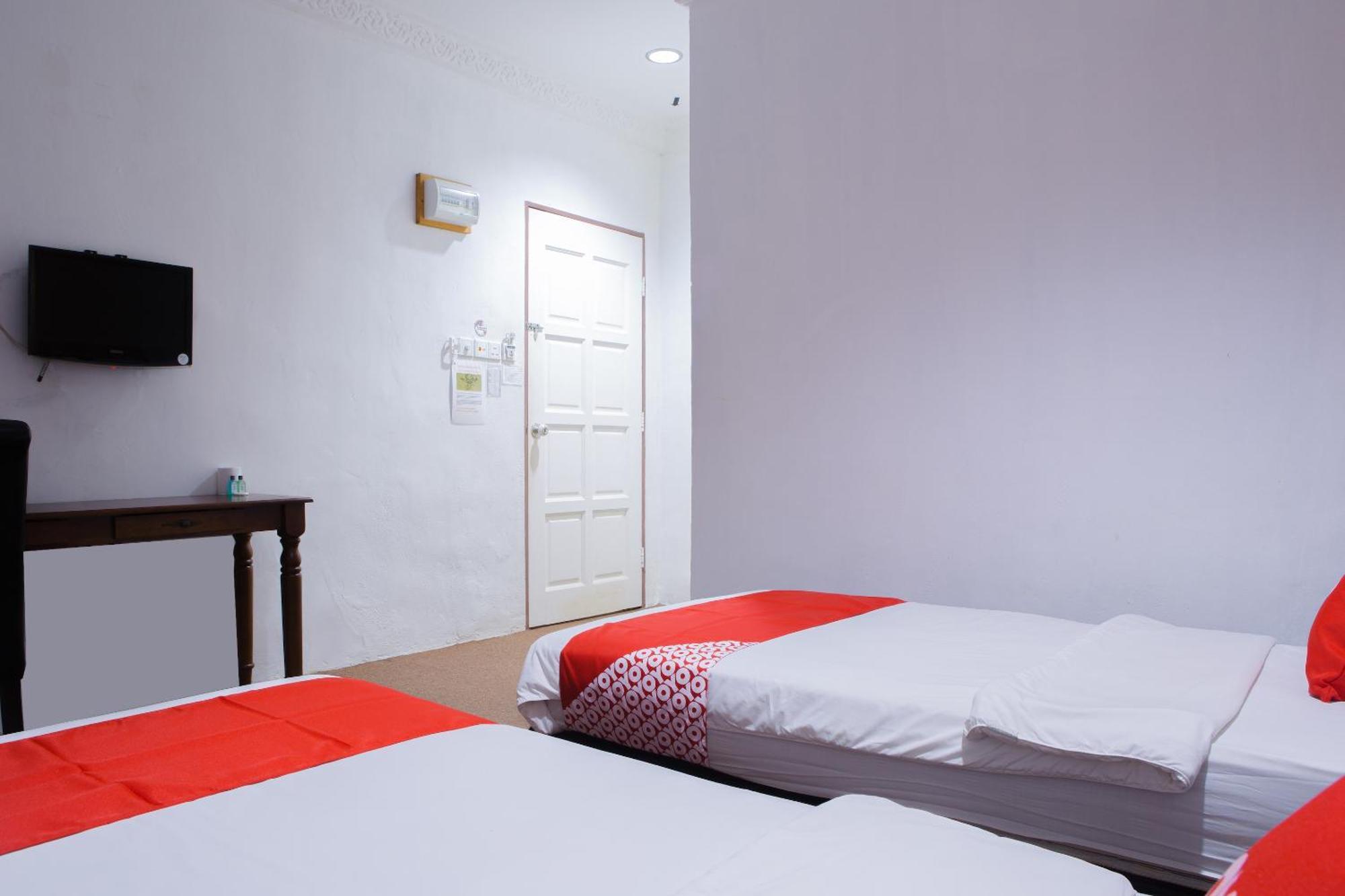 Oyo 90037 The 7 Lodge Tambunan 外观 照片