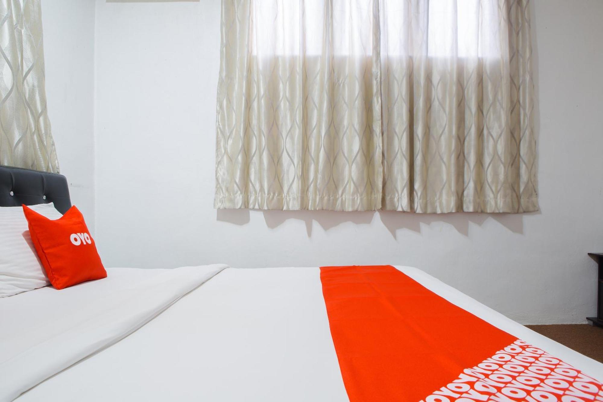 Oyo 90037 The 7 Lodge Tambunan 外观 照片