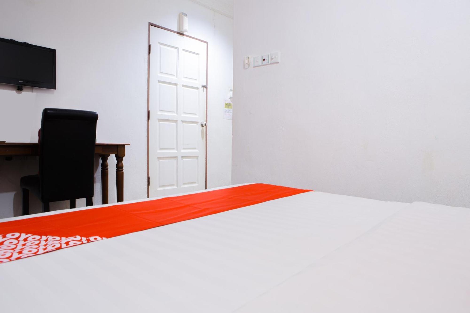 Oyo 90037 The 7 Lodge Tambunan 外观 照片