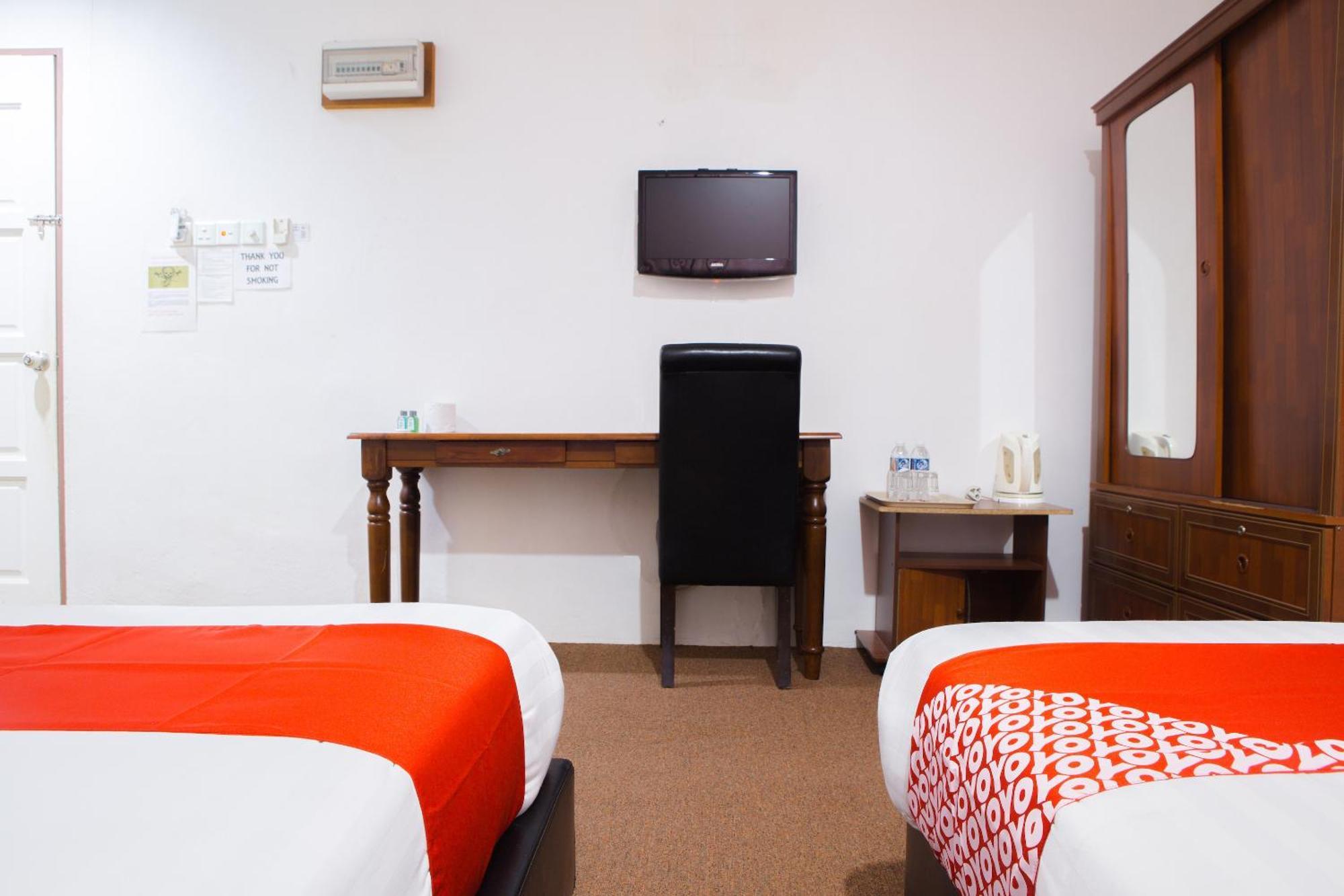 Oyo 90037 The 7 Lodge Tambunan 外观 照片