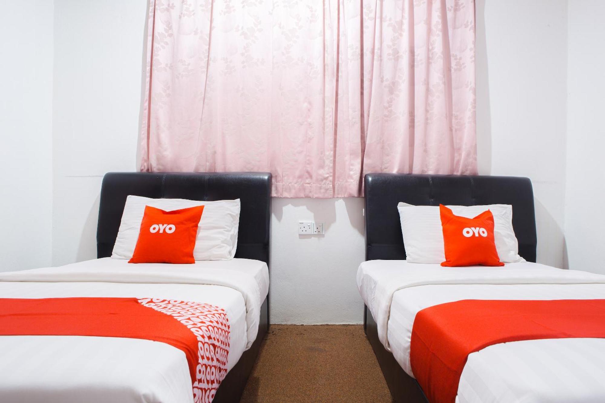 Oyo 90037 The 7 Lodge Tambunan 外观 照片